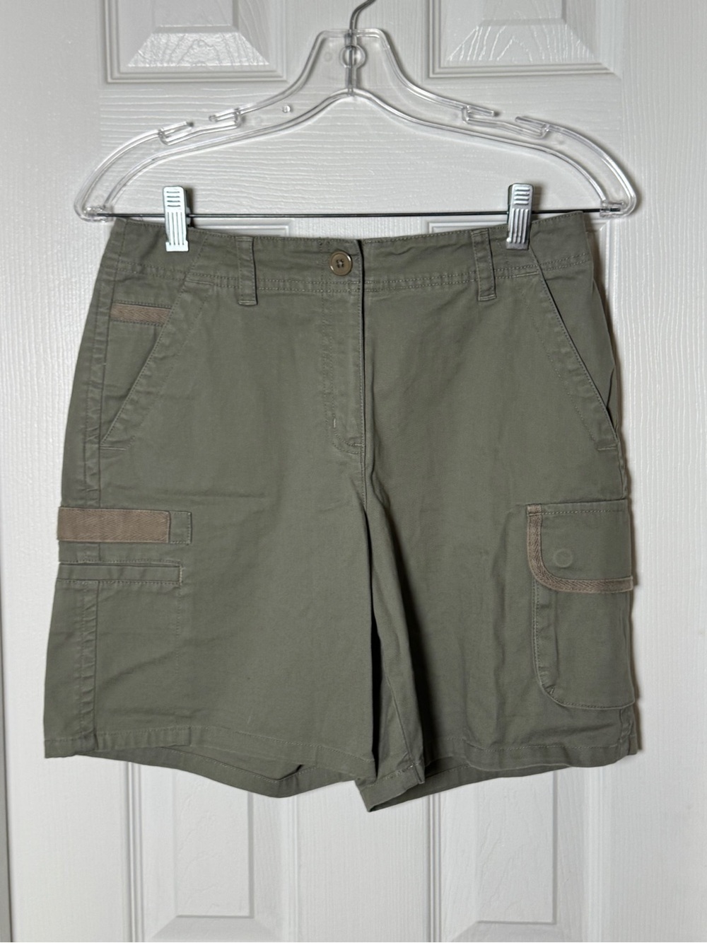 NWT Talbots Olive Green Cotton Stretch Cargo Shorts Size 4